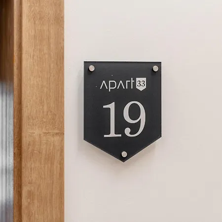 דירה Apart33 1-19 *