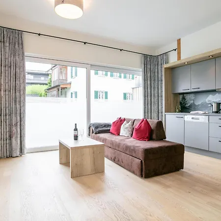 Apart33 1-19 האוס