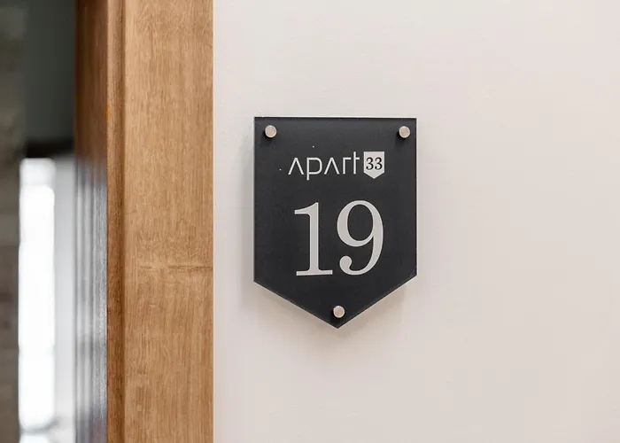 Lägenhet Apart33 1-19 *